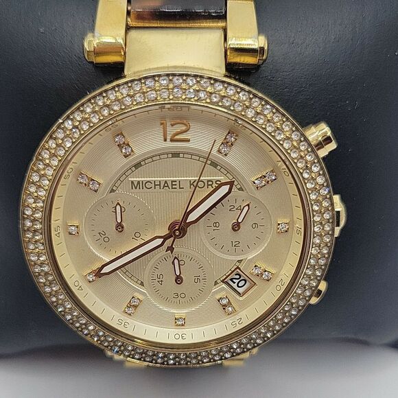 Michael Kors MK5688 Women's Stainless Steel Analog Gold Dial Quartz Watch BC886 - Picture 1 of 10